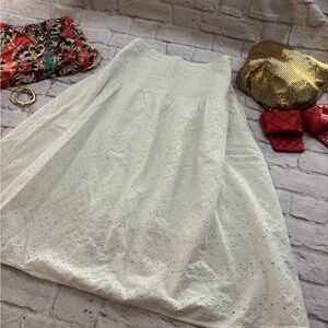 🔵Elegant White Eyelet Elastic Waist Lined Skirt